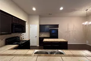 697 - 701 Creekside Circle, New Braunfels, TX 78130 - Photo 6
