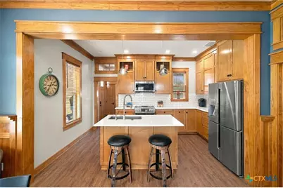 509 E Wendel Street, Shiner, TX 77984 - Photo 6