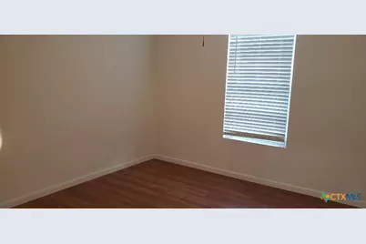913 S 13th Street, Temple, TX 76504 - Photo 4
