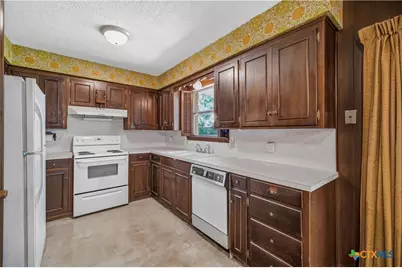 3406 Erwin Avenue, Victoria, TX 77901 - Photo 14