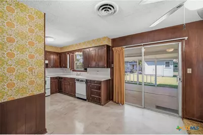 3406 Erwin Avenue, Victoria, TX 77901 - Photo 16