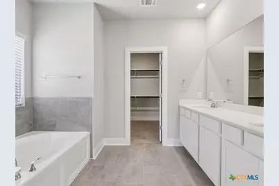 3913 Zinnia Way, Marion, TX 78124 - Photo 10