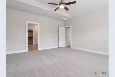 3913 Zinnia Way, Marion, TX 78124 - Photo 8