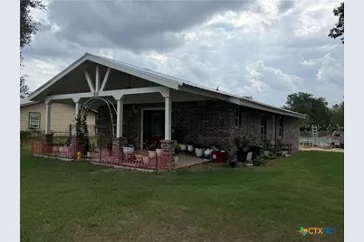 308 Nash Street, Cuero, TX 77954 - Photo 2