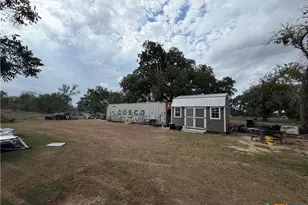 308 Nash St, Cuero, TX 77954 - Photo 16