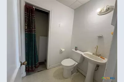 719 S 13th Street, Temple, TX 76504 - Photo 8