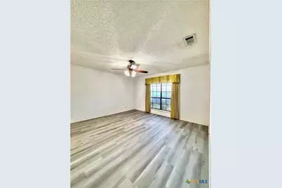 149 Spyglass Hill St, Port Lavaca, TX 77979 - Photo 6