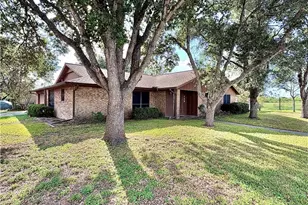 149 Spyglass Hill St, Port Lavaca, TX 77979 - Photo 1