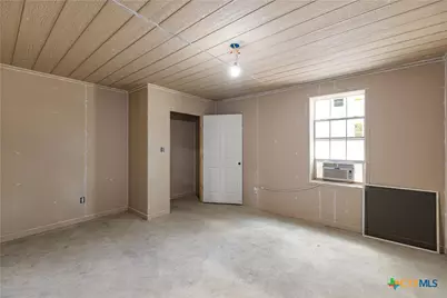 489 County Road 383, Hallettsville, TX 77964 - Photo 46
