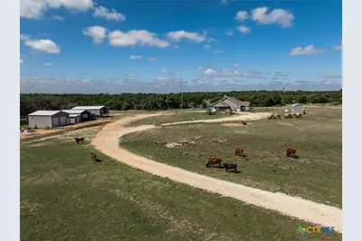 15103 Ranch Road 101, Lampasas, TX 76550 - Photo 46