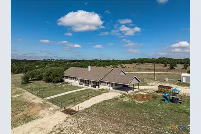 15103 Ranch Road 101, Lampasas, TX 76550 - Photo 6