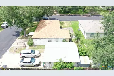 701 E Hiller Street, Victoria, TX 77901 - Photo 4