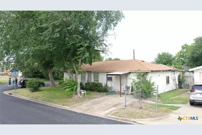 701 E Hiller Street, Victoria, TX 77901 - Photo 2