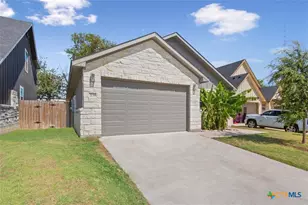 2139 Blackhawk Loop, Belton, TX 76513 - Photo 2