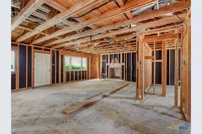123 W Klingemann Street, New Braunfels, TX 78130 - Photo 8