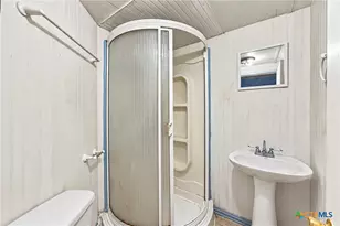 1231 N St Joseph St, Gonzales, TX 78629 - Photo 26