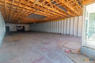 327 E Avenue D, Killeen, TX 76541 - Photo 14