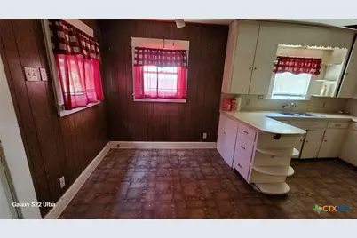 820 N 2nd Street, Temple, TX 76501 - Photo 14
