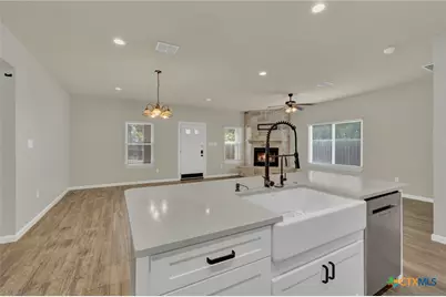 1452 Lakeview Drive, Canyon Lake, TX 78133 - Photo 6