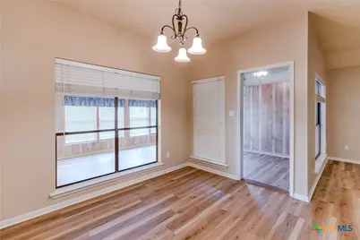 114 Bridle Lane, Victoria, TX 77904 - Photo 6