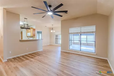 114 Bridle Lane, Victoria, TX 77904 - Photo 8