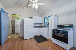 504 Arbor View, Adkins, TX 78101 - Photo 32