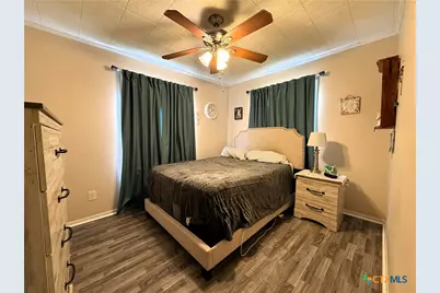 608 Hackberry, Ganado, TX 77967 - Photo 10