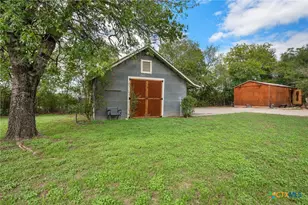 701 N Maple Ave, Hubbard, TX 76648 - Photo 26