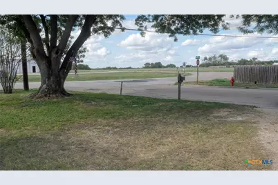 939 Pine Drive, Caldwell, TX 77836 - Photo 12