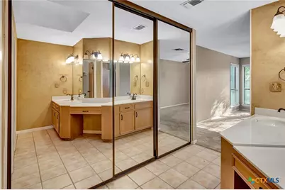606 Santa Fe, Victoria, TX 77904 - Photo 20