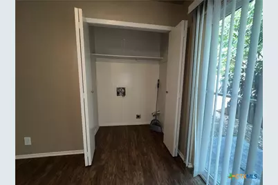 2020 S 15th Street, Temple, TX 76504 - Photo 8