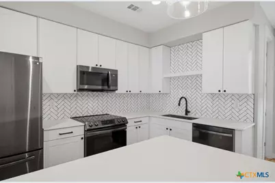1208 N Academy Avenue #3204, New Braunfels, TX 78130 - Photo 10