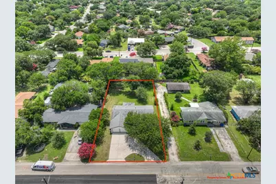 1302 S Mesquite Avenue, New Braunfels, TX 78130 - Photo 34