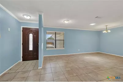 1302 S Mesquite Avenue, New Braunfels, TX 78130 - Photo 4