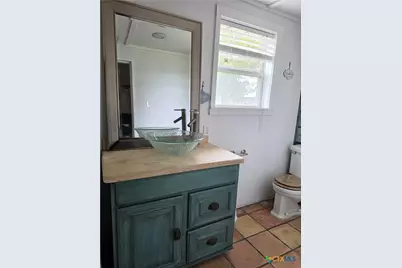 503 E Dallas Avenue, Seadrift, TX 77983 - Photo 22