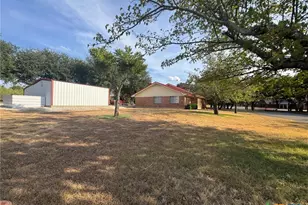 118 Sunny Ln, Gatesville, TX 76528 - Photo 24