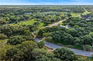 1210 E Gonzales St, Yoakum, TX 77995 - Photo 32