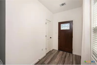 253 Night Riders Way, Jarrell, TX 76537 - Photo 6