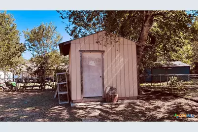 213 Romberg Street, Seguin, TX 78155 - Photo 38