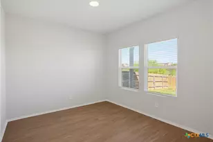 221 Calgary Ln, San Marcos, TX 78666 - Photo 10