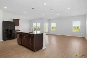 221 Calgary Ln, San Marcos, TX 78666 - Photo 2
