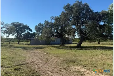 2607 Fm 318, Yoakum, TX 77995 - Photo 8