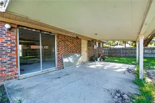 1008 Virgina St, Edna, TX 77957 - Photo 24