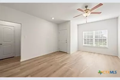 101 Hyacinth Way, Jarrell, TX 76537 - Photo 2