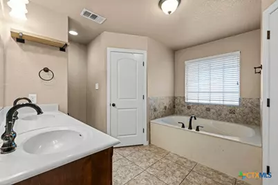1722 Shadow Canyon Drive, Temple, TX 76502 - Photo 18