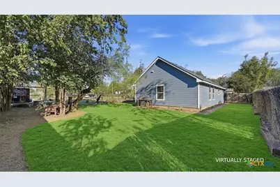 815 Fourth Street, Seguin, TX 78155 - Photo 36