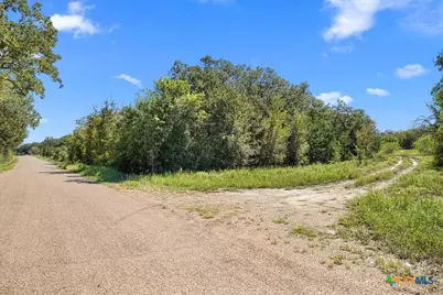 6625 N Old Smithville Road, Flatonia, TX 78941 - Photo 18