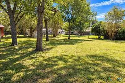 508 Suzanne Street, Edna, TX 77957 - Photo 16