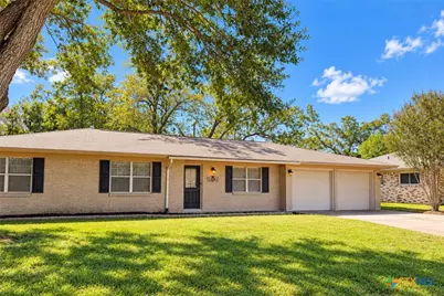 508 Suzanne Street, Edna, TX 77957 - Photo 2