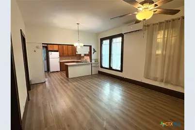 903 E Morgan Avenue, Cuero, TX 77954 - Photo 4